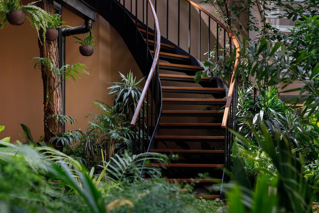 Hotel Thrive, A Tropical Courtyard Kathmandu Luaran gambar